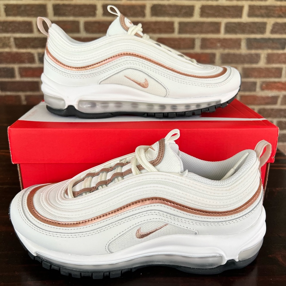 NEW IN BOX! Nike Air Max 97 | Women size 7/Youth size 5.5